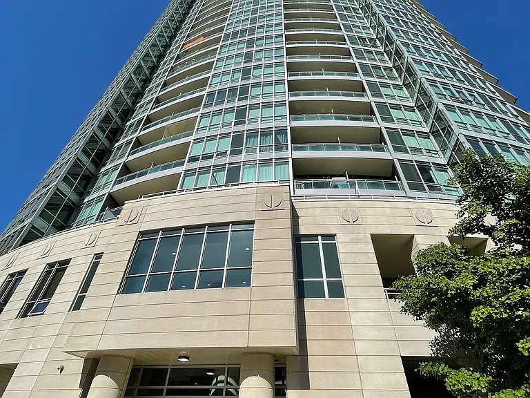 18 Holmes Ave #1309 — Photo 3