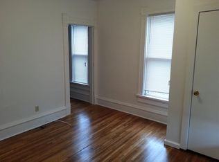 1221 Iowa St APT 2, Cedar Falls, IA 50613