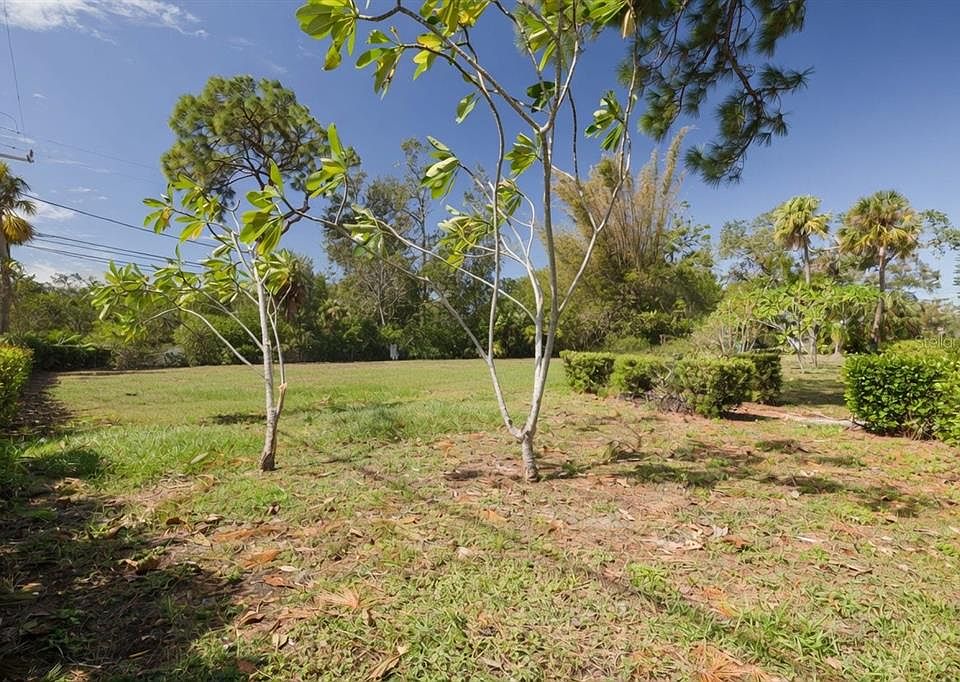 2nd image of 2749 EDWARDS AVENUE S LOT 12
