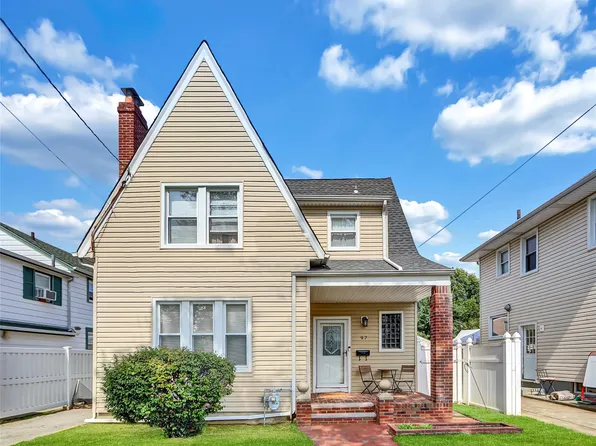97 E Beverly Parkway, Valley Stream, NY 11580