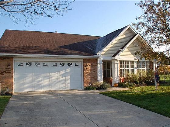5707 Weeping Willow