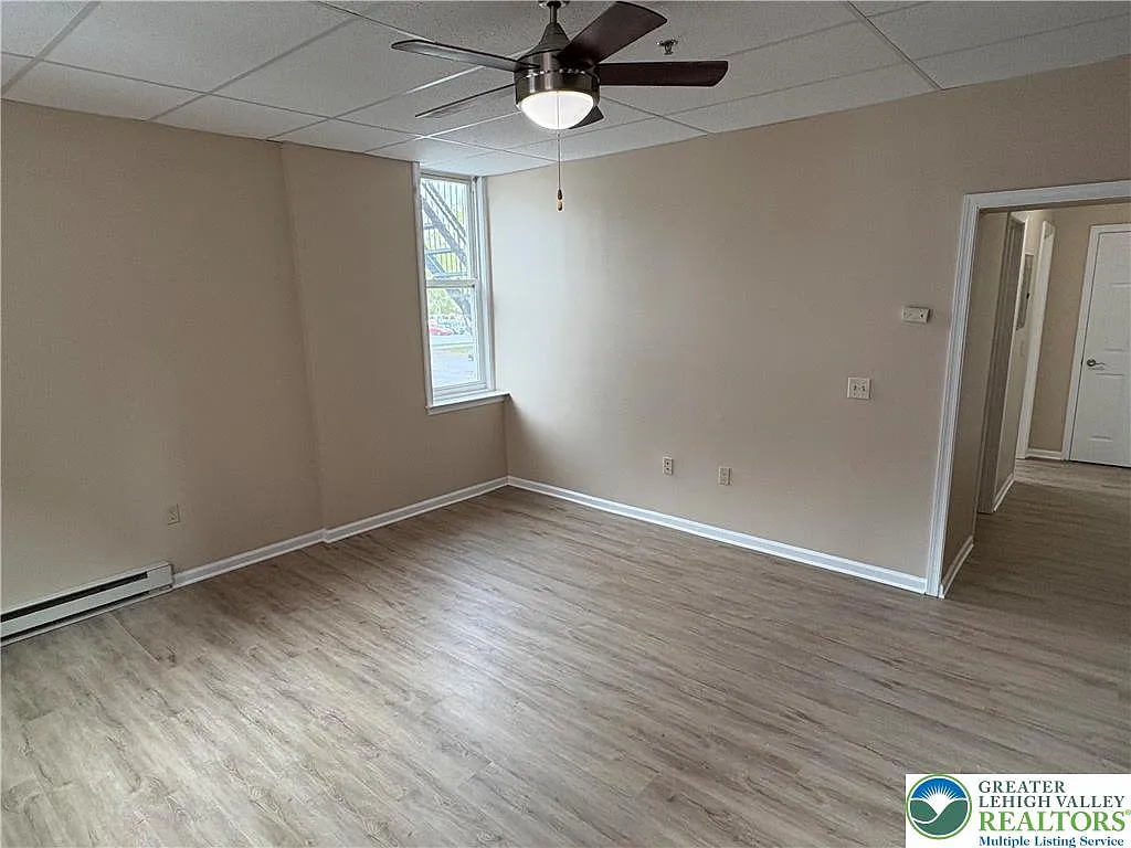 1 bed, 550 sqft, $1,295 — Photo 3