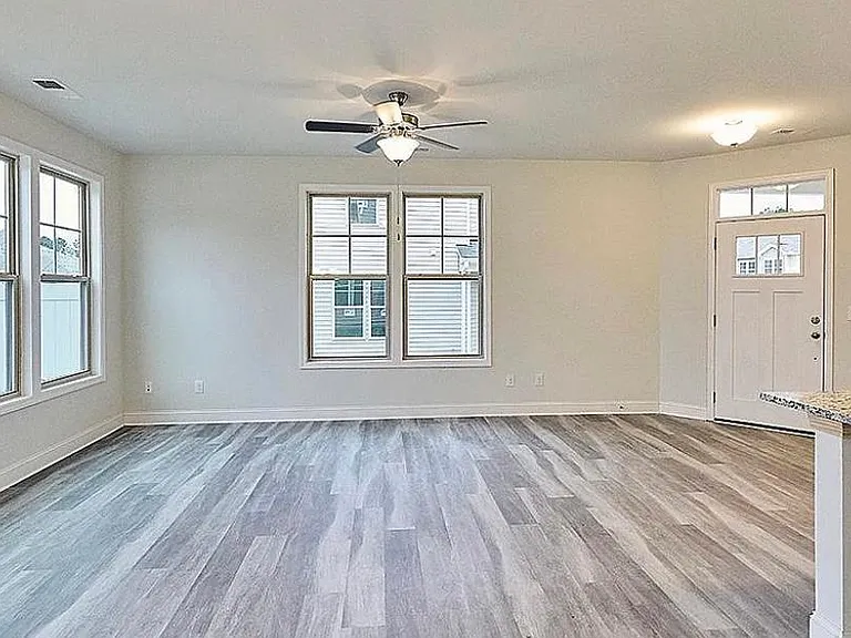 Flat Ford Rd — Photo 8