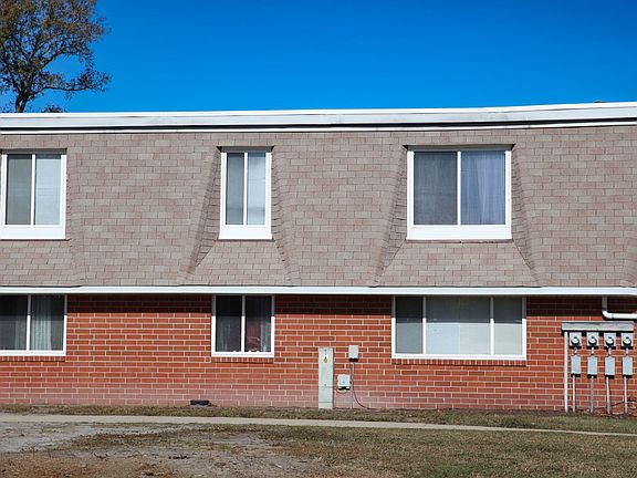 5th image of 5161 Weaver Dr #5100D