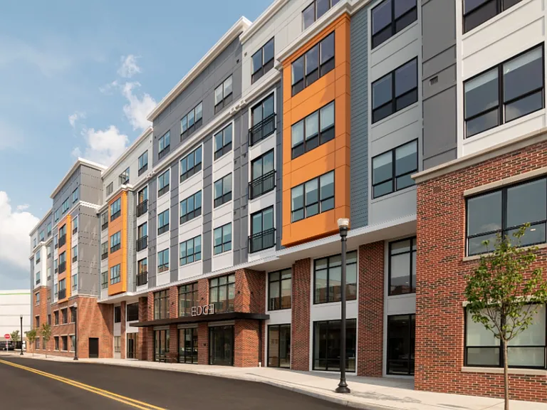 EDGE Apartments — Photo 45