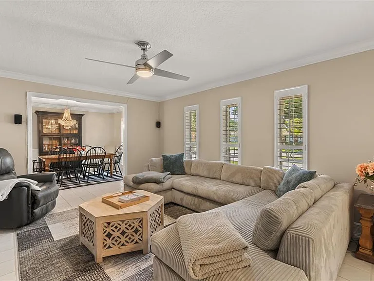 180 Springwood Trl — Photo 4