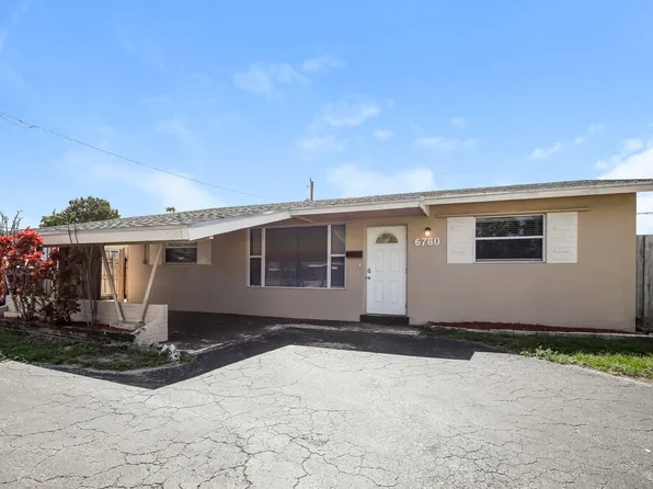 6780 Pershing St, Hollywood, FL 33024