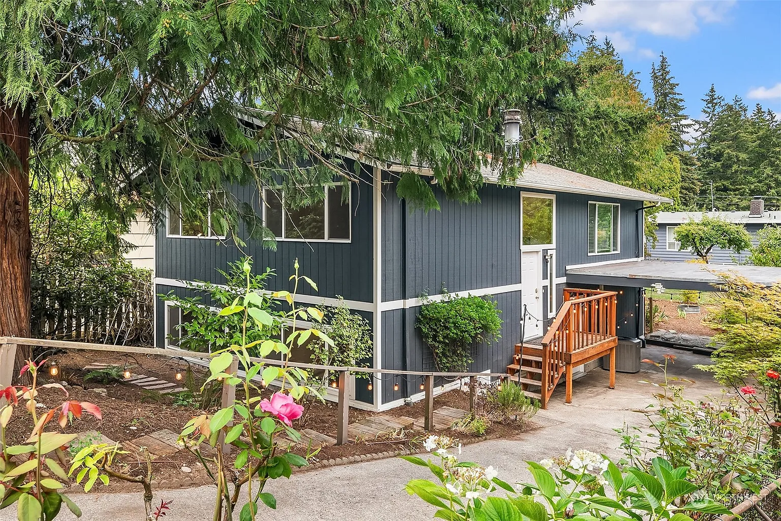 14038 Lenora Place N photo 1