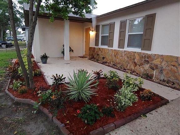 2nd image of 1505 Oak Village Dr