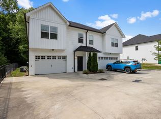 8403 Brookmoor Ln, Ooltewah, TN 37363