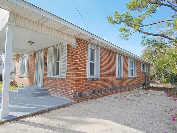 3rd image of 1816 E Cervantes St