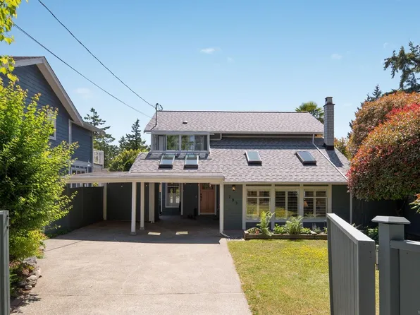 793 Stellys Cross Rd, Central Saanich, BC V8M 1C6