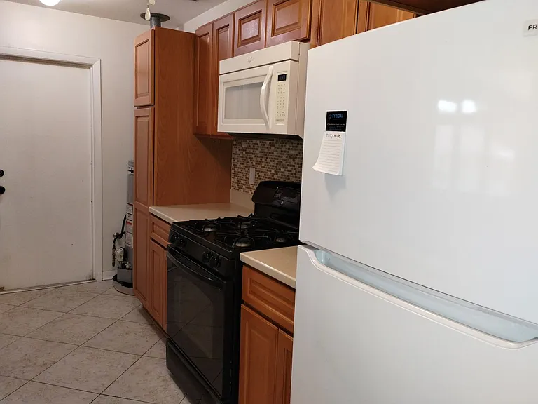 5136 Wellington Rd — Photo 9