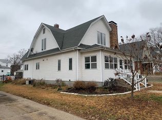 1308 Jefferson St, Beardstown, IL 62618