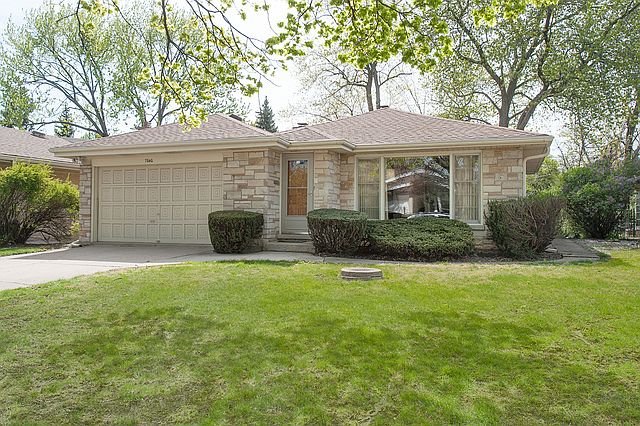 1st image of 7040 N Kilpatrick Ave