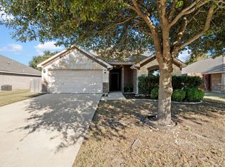 224 Commonwealth Cir, Waxahachie, TX 75165
