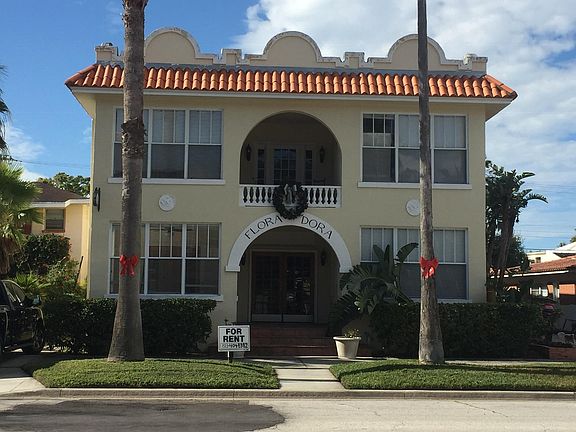 1925 classic mediterranean architecture.....PRIDE OF OWNERSHIp !!!!!