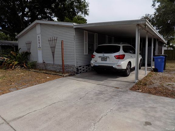 2nd image of 8801 Waterway Dr