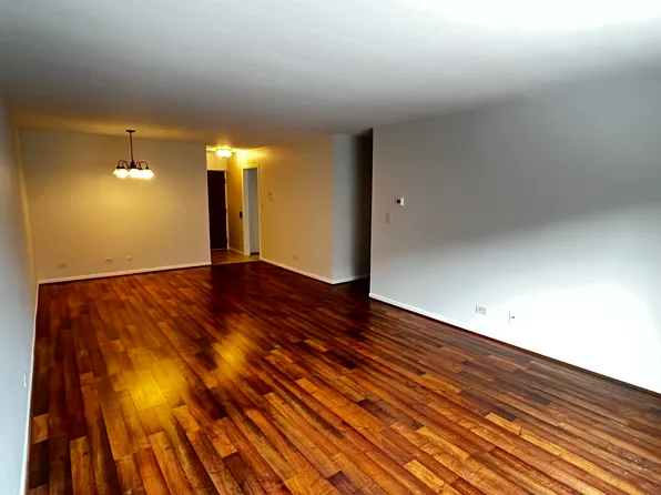 835 Judson Ave #110, Evanston, IL 60202