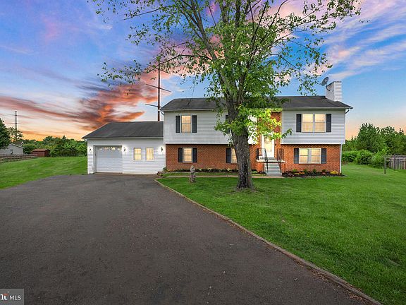 4th image of 7056 Justin Ct W