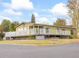 299 4th St, Maupin, OR 97037