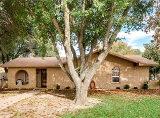 1619 Anthony St, Kaufman, TX 75142