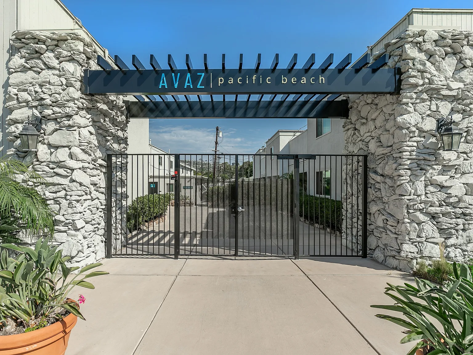 Avaz Pacific Beach — Photo 2