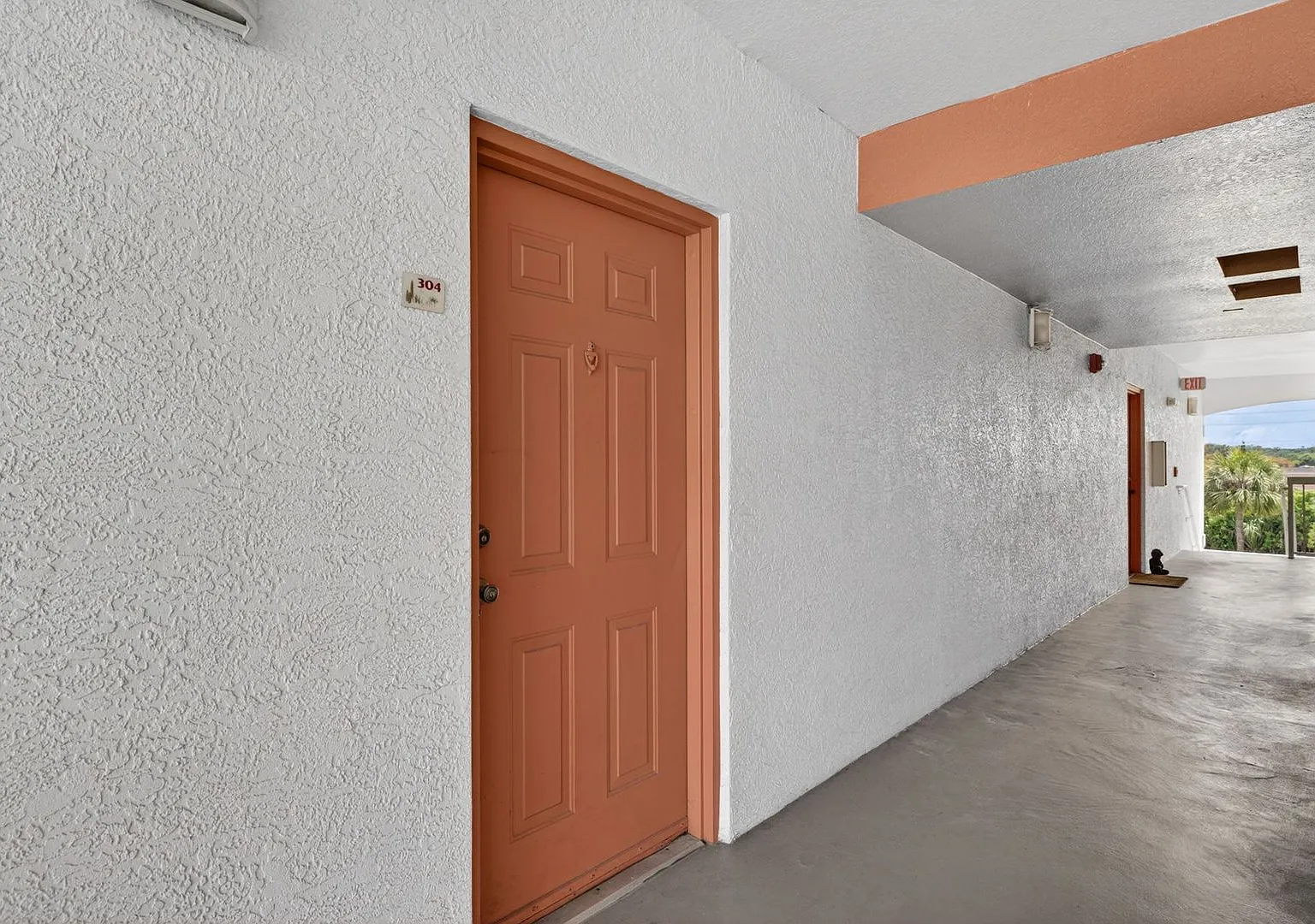 Now Available - Cozy Condo In Tuscany Gardens! — Photo 2