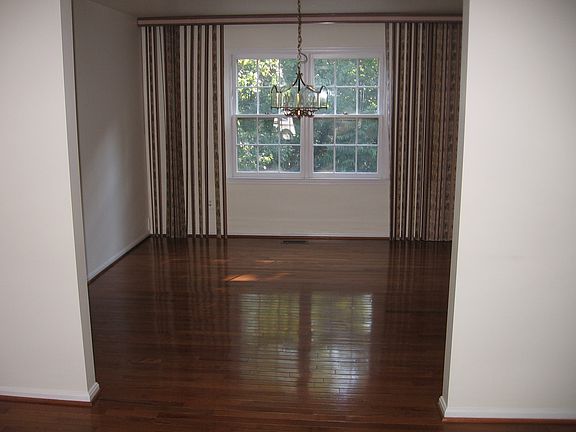 4th image of 9525 Marcus Ct