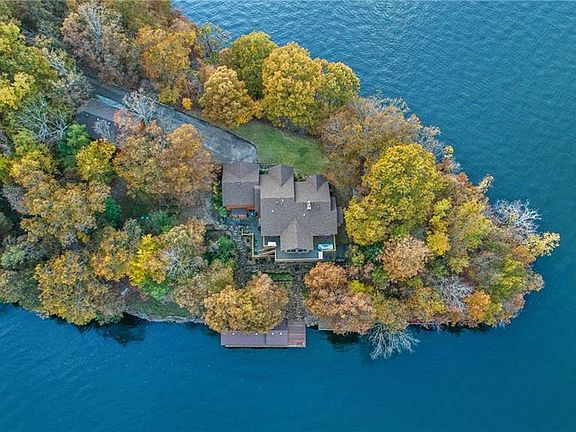 3rd image of 12 Plockton Ln