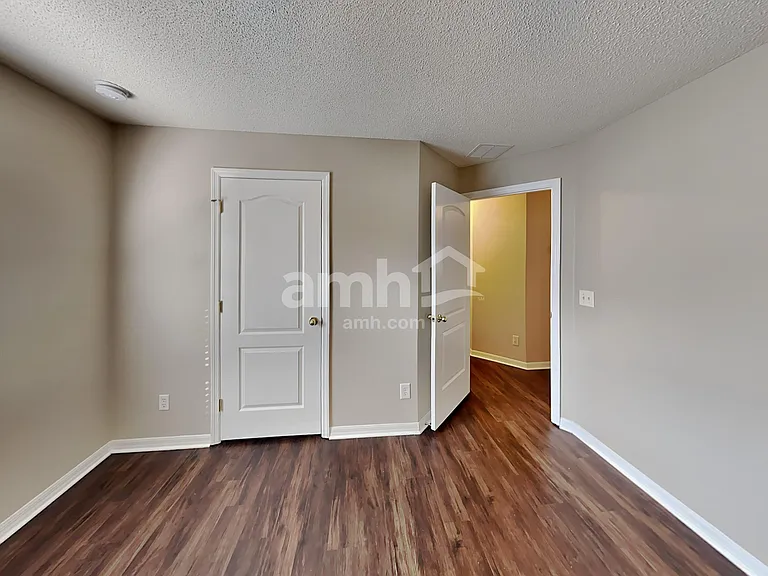 1913 Southern Oak Loop — Photo 22