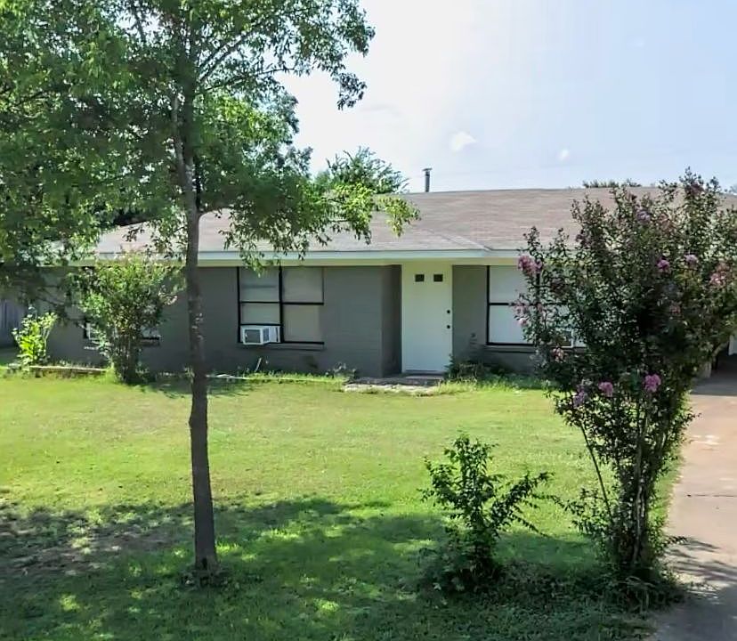 1st image of 313 Renee St