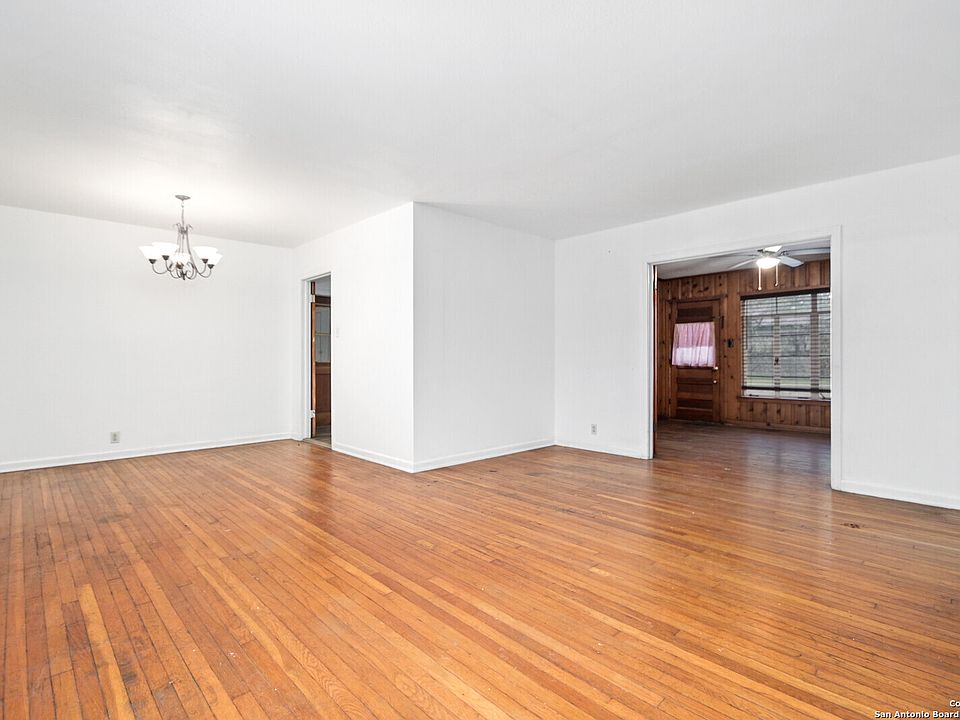 1st image of 327 ALTGELT AVE