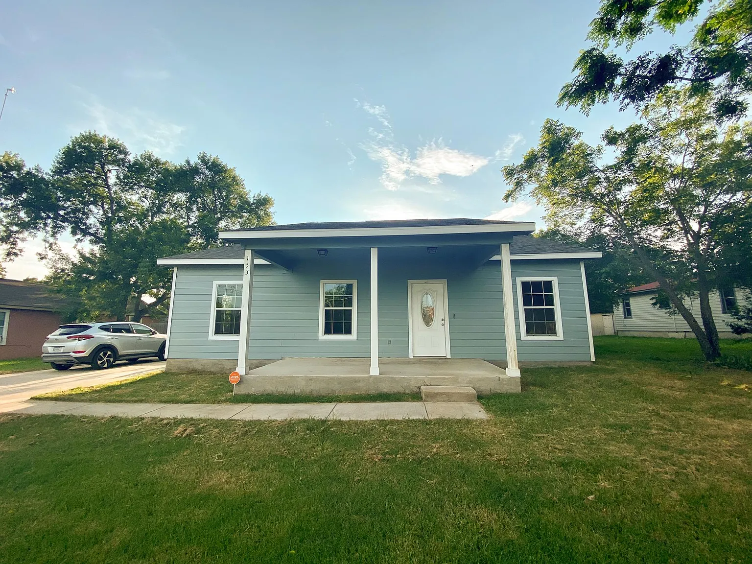 3 bed, 1083 sqft, $1,800 — Photo 1