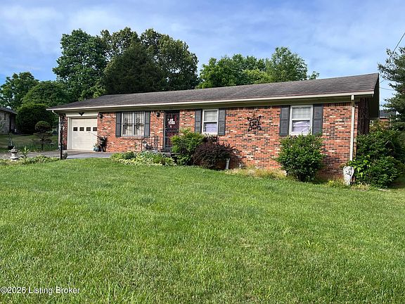 3rd image of 317 Berkley Ct