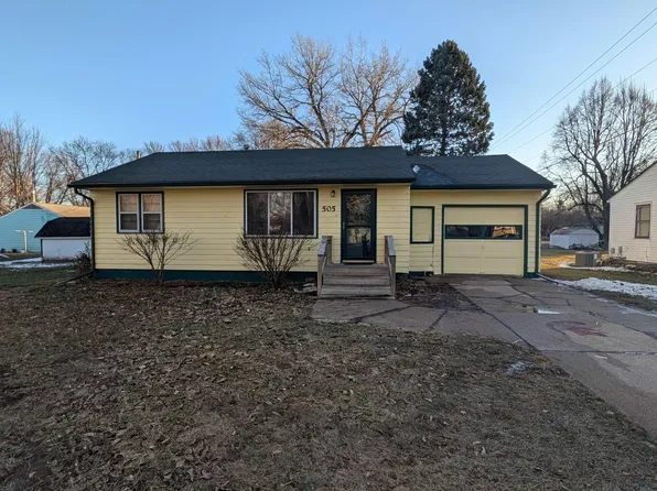 505 W 4th St, Wakefield, NE 68784
