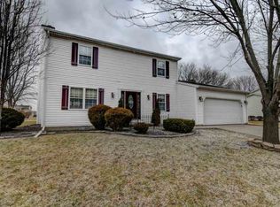 417 Crown Point Dr, Sherman, IL 62684