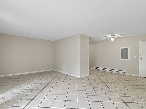 4th image of 1274 E Main St APT A10