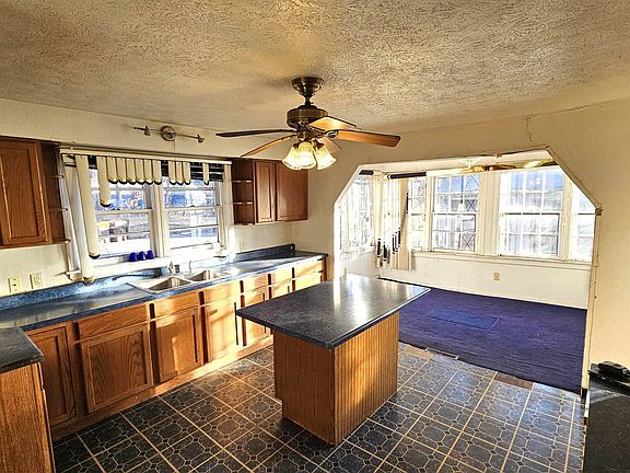 5th image of 2336 Holland St