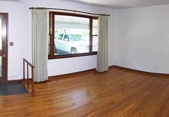 1st image of 1516 Maxwell Ave