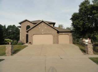 818 Dorothy Dr, Portage, WI 53901