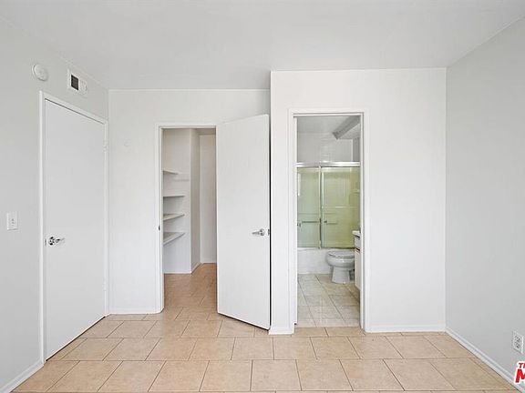 3rd image of 121 Sinclair Ave Unit 247