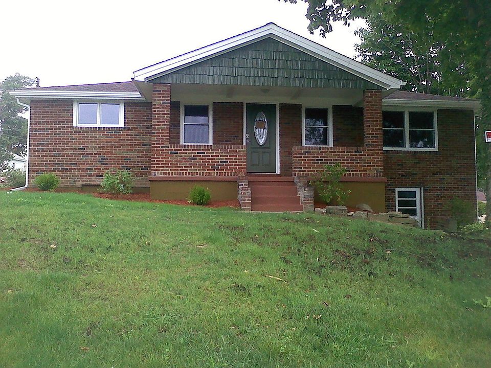 1st image of 402 Washington Ave