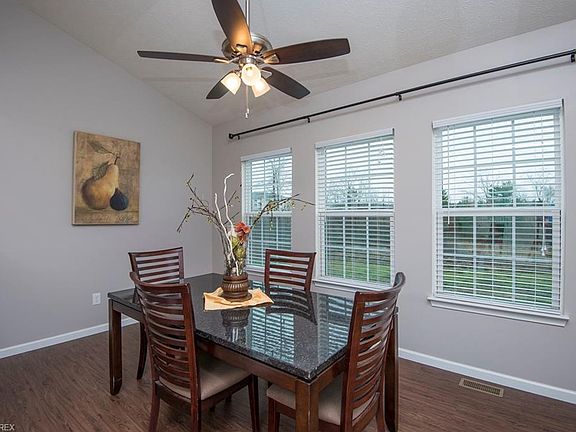5th image of 10328 Flagstone Dr