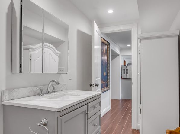 1775 Mooreland Dr, Lexington, KY 40502