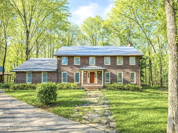 659 Arrowhead Loop, Alexander City, AL 35010