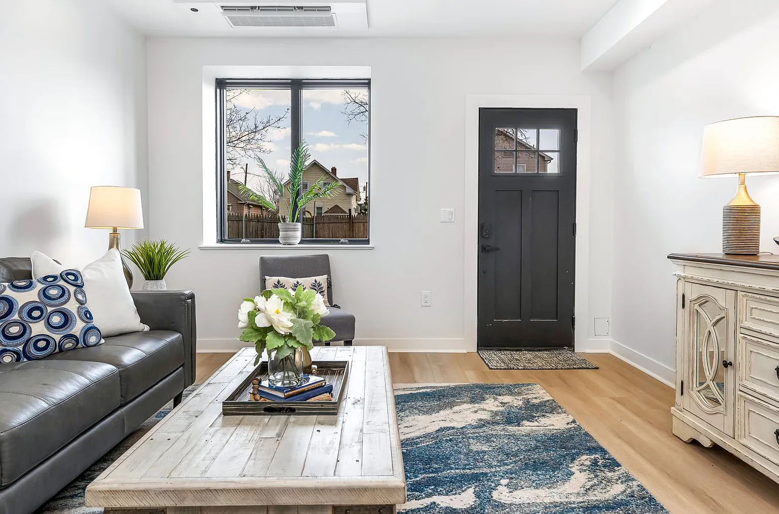 Sachem View Residences — Photo 3