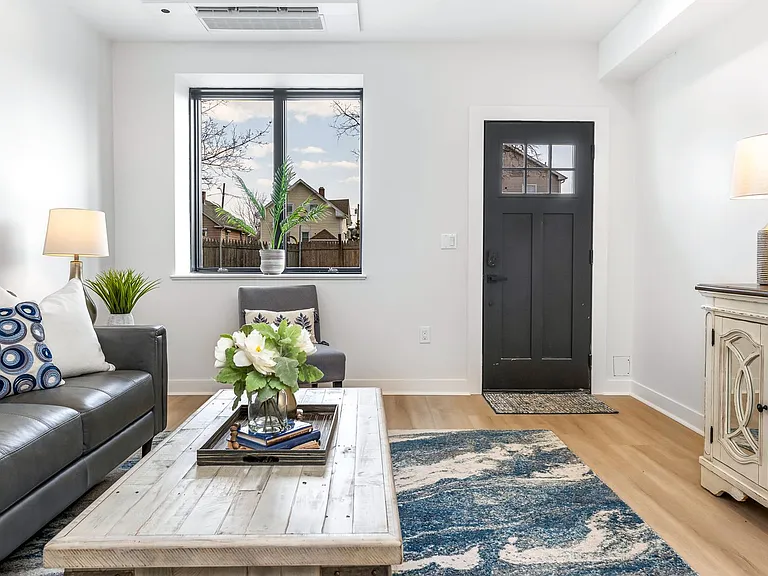 50 Murray St — Photo 17