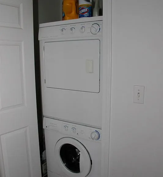 16 E Atlantic Ave — Photo 10