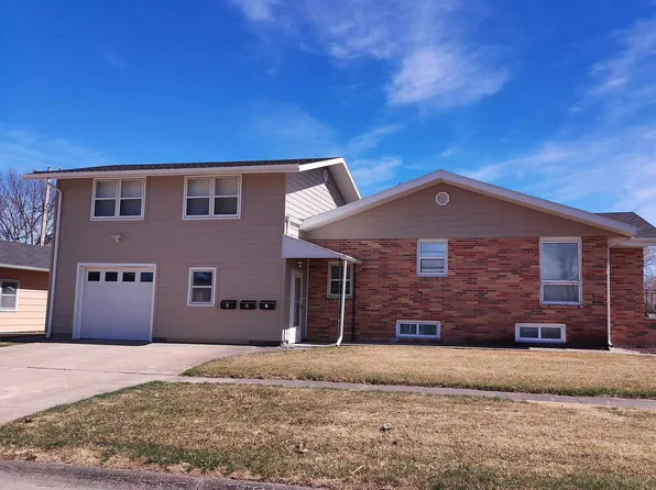 303 E 10th St, North Platte, NE 69101